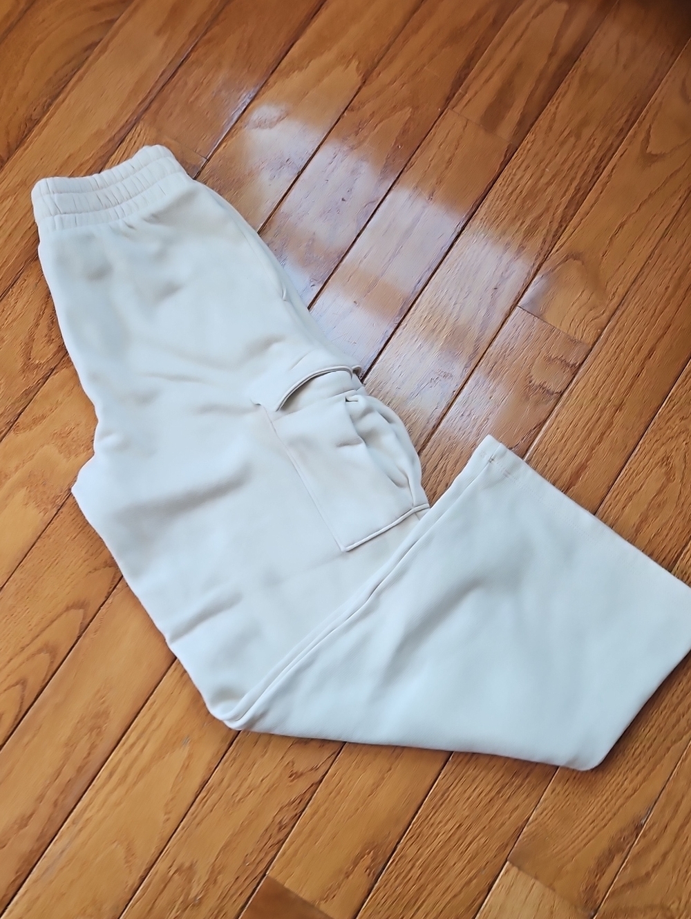 Girls's Cream Cargo Sweatpants - Comfortable Everyday Joggers
